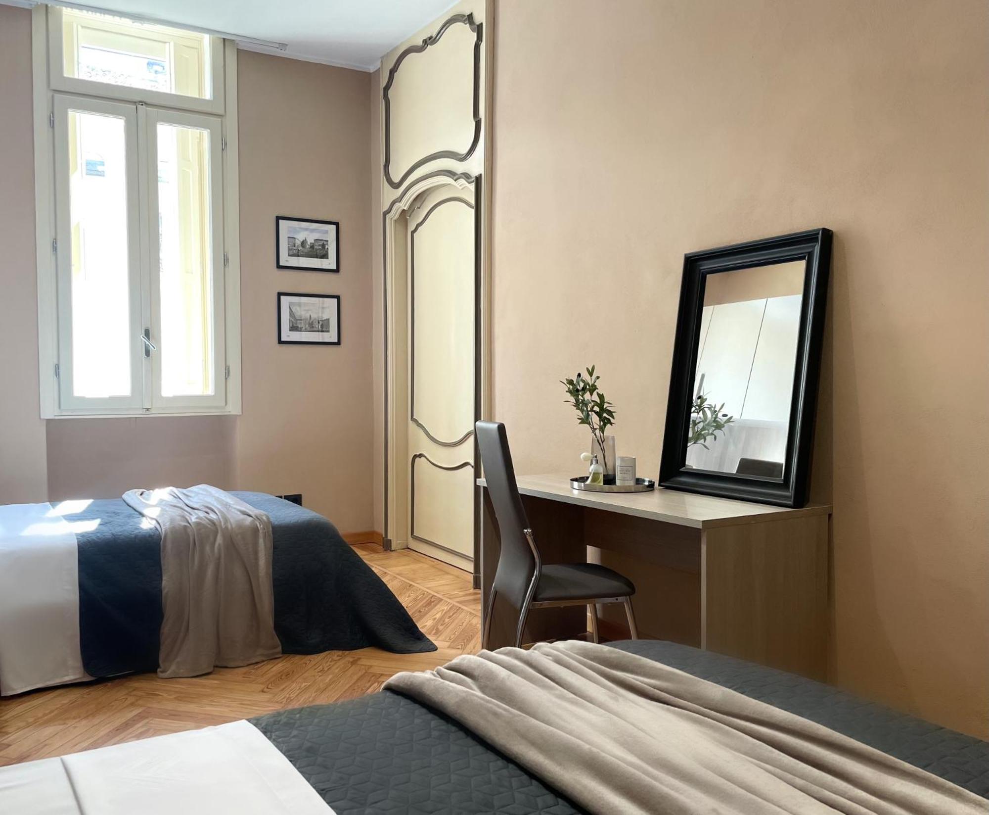 180 M2 Grand - Piazza Castello *